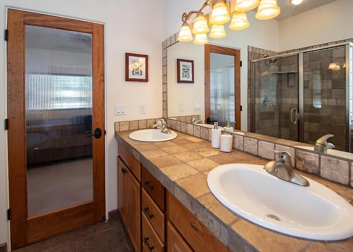 Grand Canyon Near Railway Golf Outdoor Fun Pet-friendly