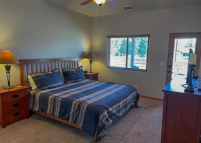 Grand Canyon Near Railway Golf Outdoor Fun Pet-friendly