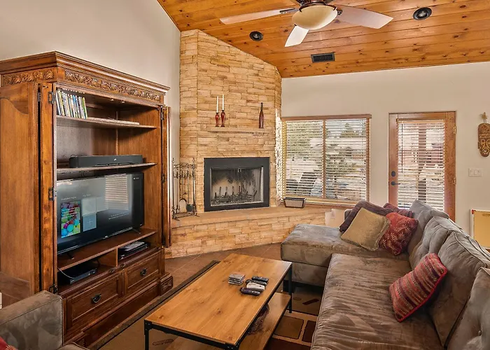 Grand Canyon Near Railway Golf Outdoor Fun Pet-friendly